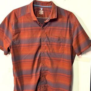 Kuhl men’s short sleeve collared shirt good condition size is XL